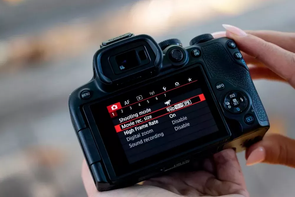 EOS R10 BODY