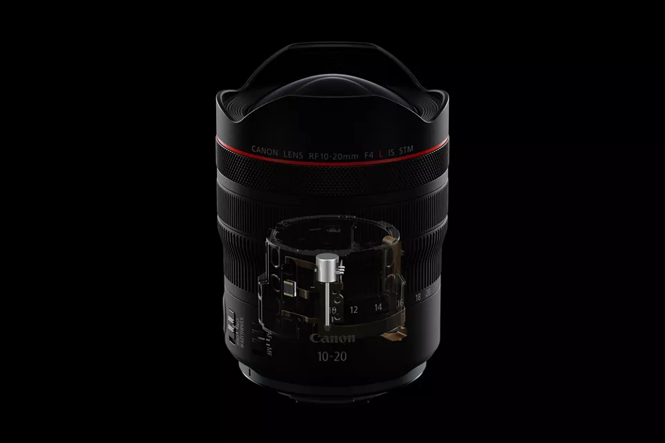 RF10-20mm F4 L IS STM - Front X-ray View