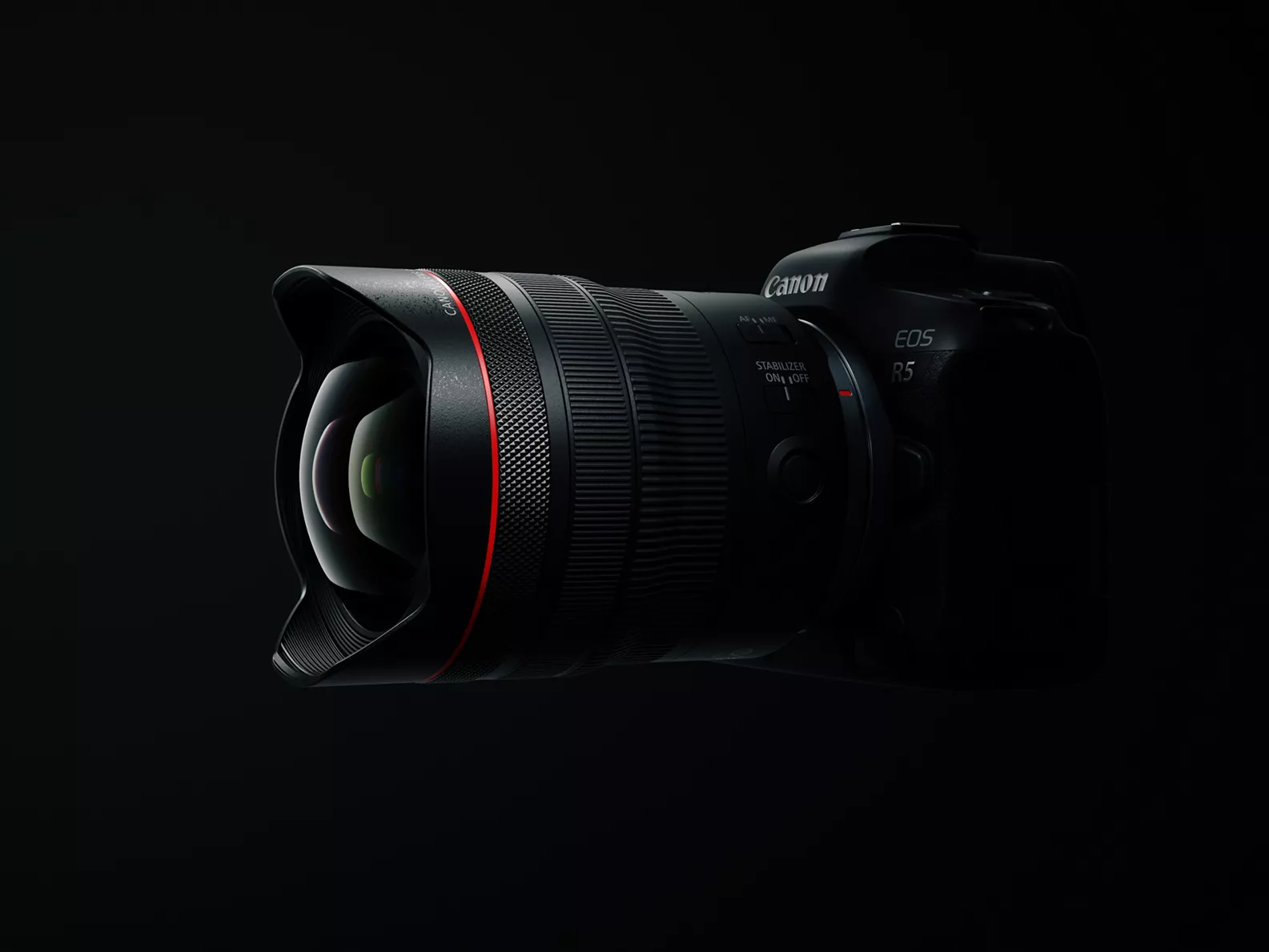 RF10-20mm F4 L IS STM - 3Q View with EOS R5