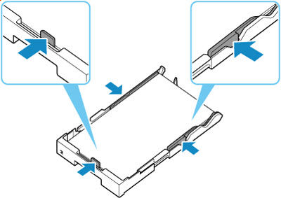 Slide the right paper guide to align it with the paper stack