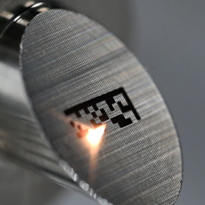 Laser marking and engraving metal