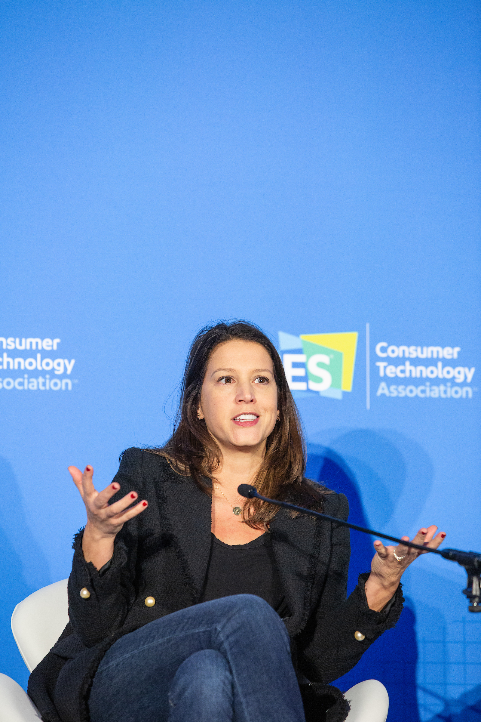 Slide https://s7d1.scene7.com/is/image/dmqualcommprod/Angela_Baker​_Chief_Sustainability_Officer?$QC_Responsive$&fmt=png-alpha