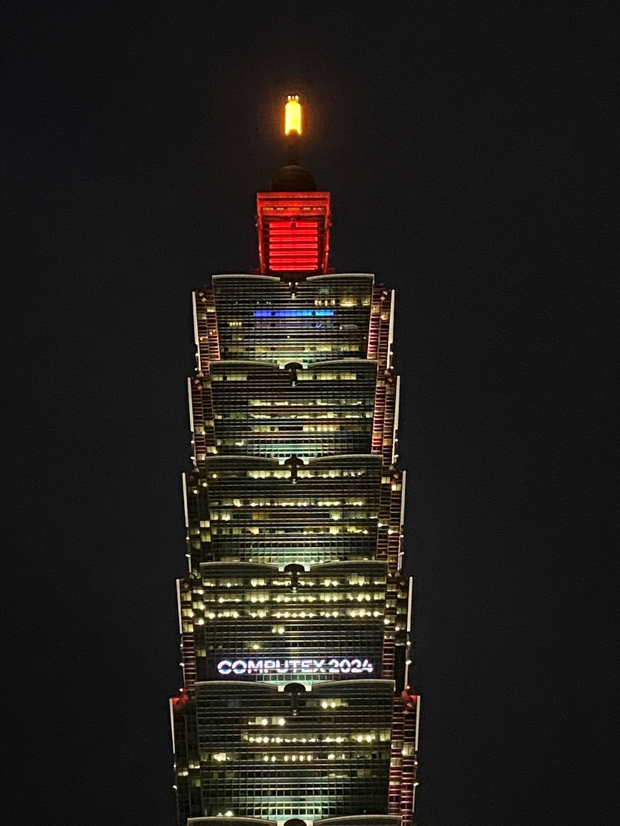 Slide https://s7d1.scene7.com/is/image/dmqualcommprod/Taipei_101_Computex2024?$QC_Responsive$&fmt=png-alpha