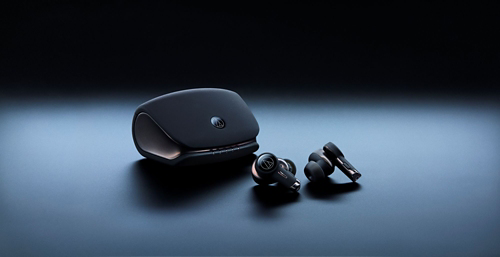 New Earbuds Let You Speak That Language You Meant to Learn