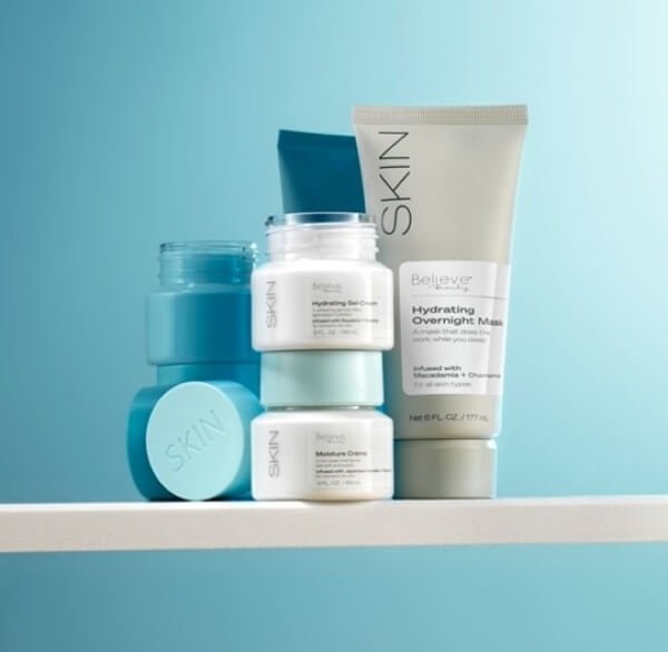 Our hydrating cremes & masks will leave your skin feeling soft and nourished. 