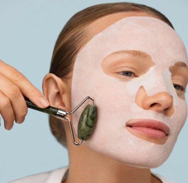 woman with mask