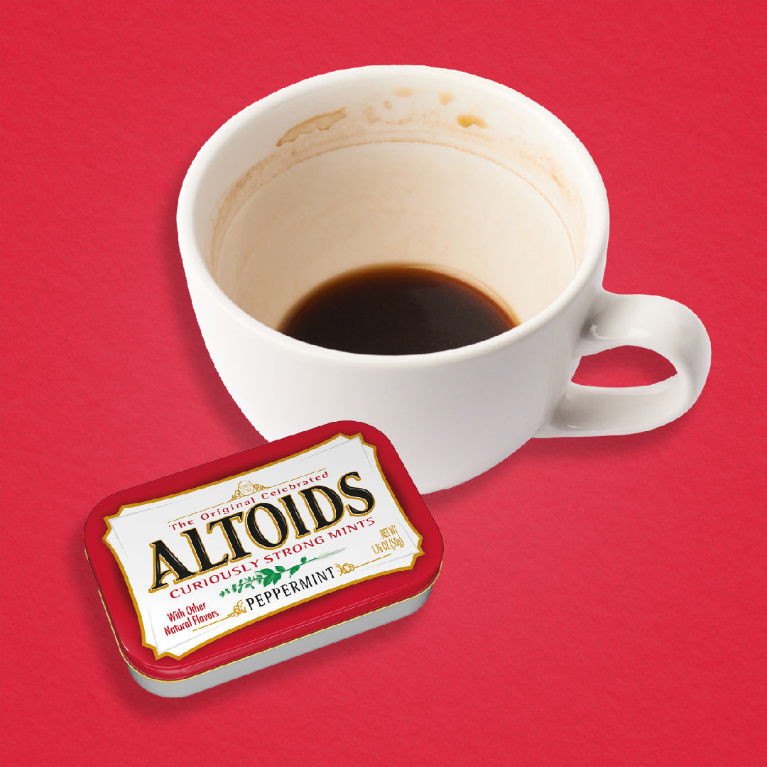 ALTOIDS Classic Peppermint Breath Mints , 1.76 oz Tin