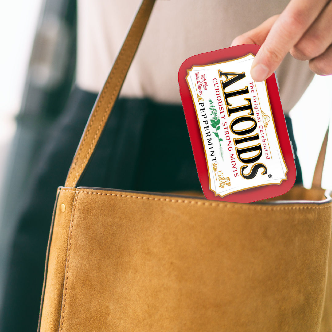 ALTOIDS Classic Peppermint Breath Mints , 1.76 oz Tin