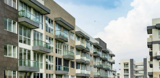 street view of multifamily apartment complex 