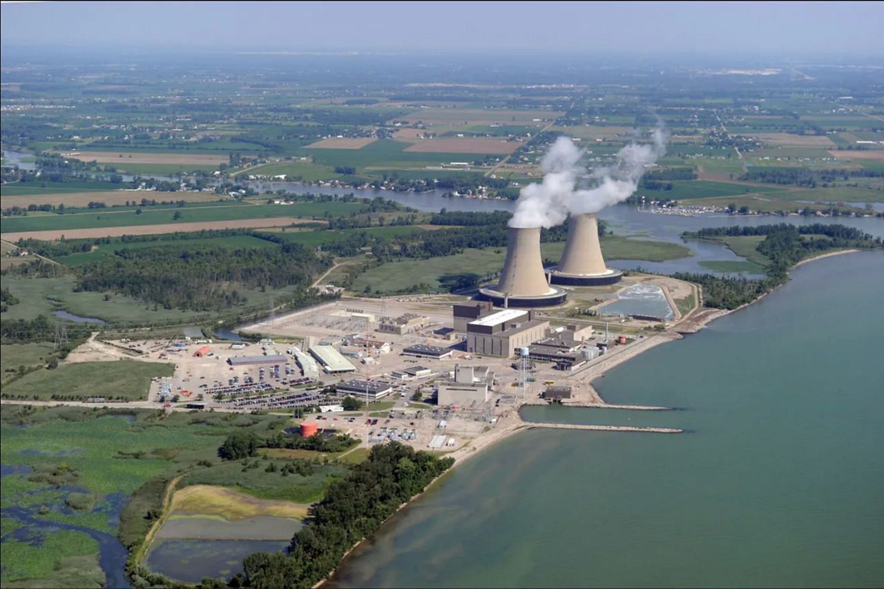 Aerial view of nuclear plant