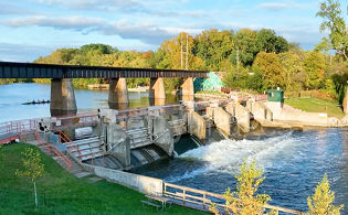 Image of hydroelectric dam