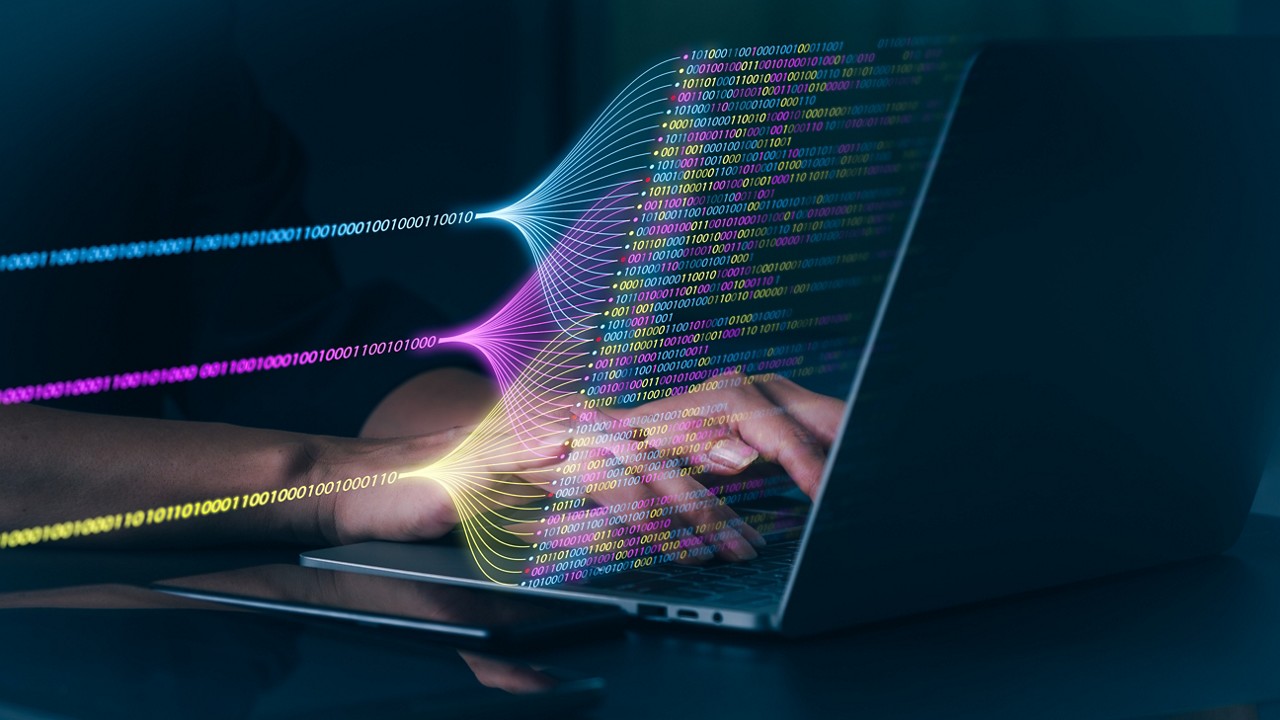 AI technology in use by worker, Private AI | DXC Technology