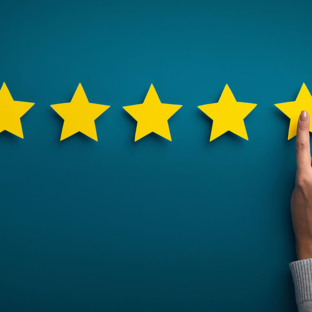 hand pointing to stars, Banking BPS, Contact Center Experience | DXC Technology