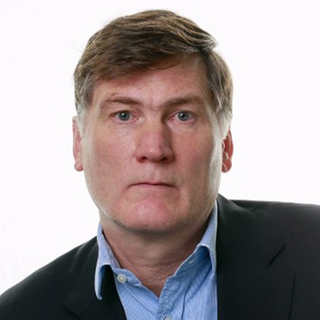 headshot of David Rimmer, DXC Director, Strategy, Global Public Sector, Aerospace and Defense, DXC Technology