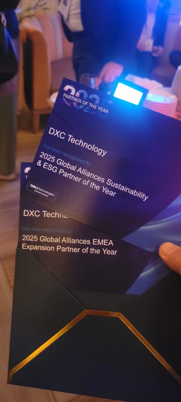 Partner of the Year awards cards, Dell Technologies | DXC Technology