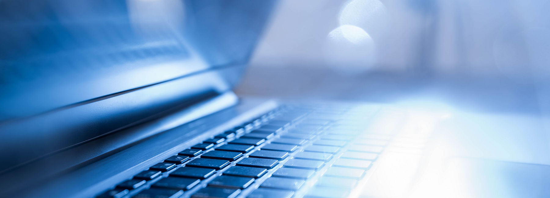 Global insurer boosts innovation, simplifies operations and improves employee experience | DXC Technology customer story