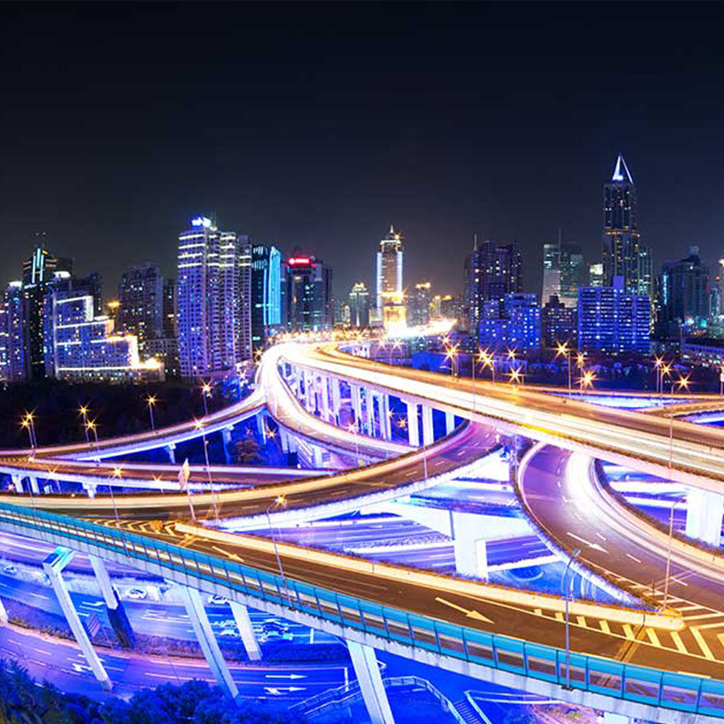 Buildings and clouds, Dell Technologies | DXC Technology