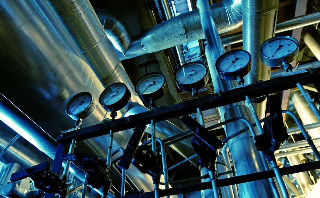 Interior of retail water company operations, Network | DXC Technology Customer Story