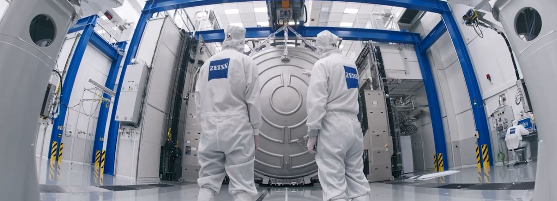 Pioneering in optics, shaping the future - Zeiss | DXC Technology Customer Stories