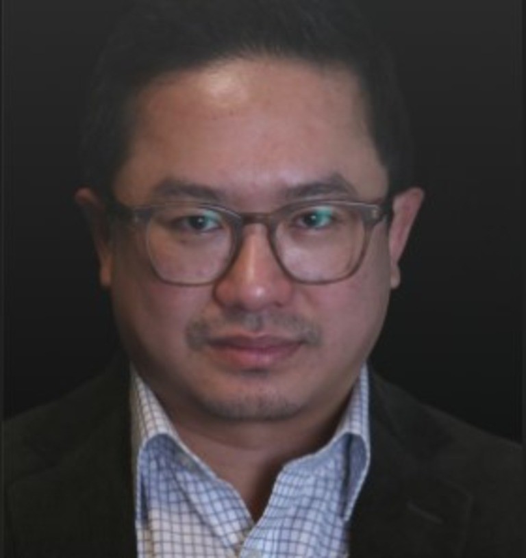 head shot of Steven Wong, the AWS global FSI GSI alliance leader,