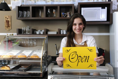 Unternehmerin öffnet ihr Café und nimmt TeleCash Terminal wieder in Betrieb