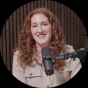Melissa Siedlik in The Vault studio