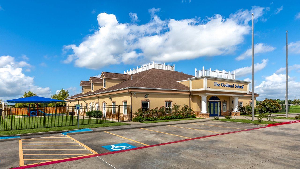 Exterior of the Goddard School in Friendswood Texas