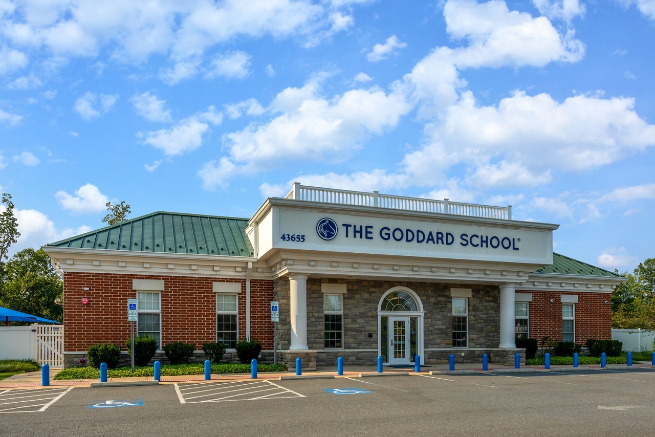 Exterior of the Goddard School in Chantilly 2 Virginia