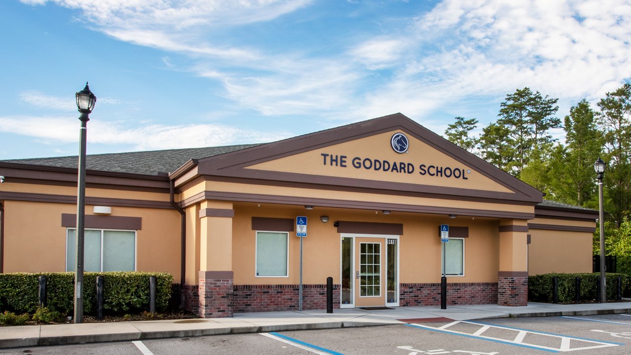 Exterior of the Goddard School in Orlando Florida