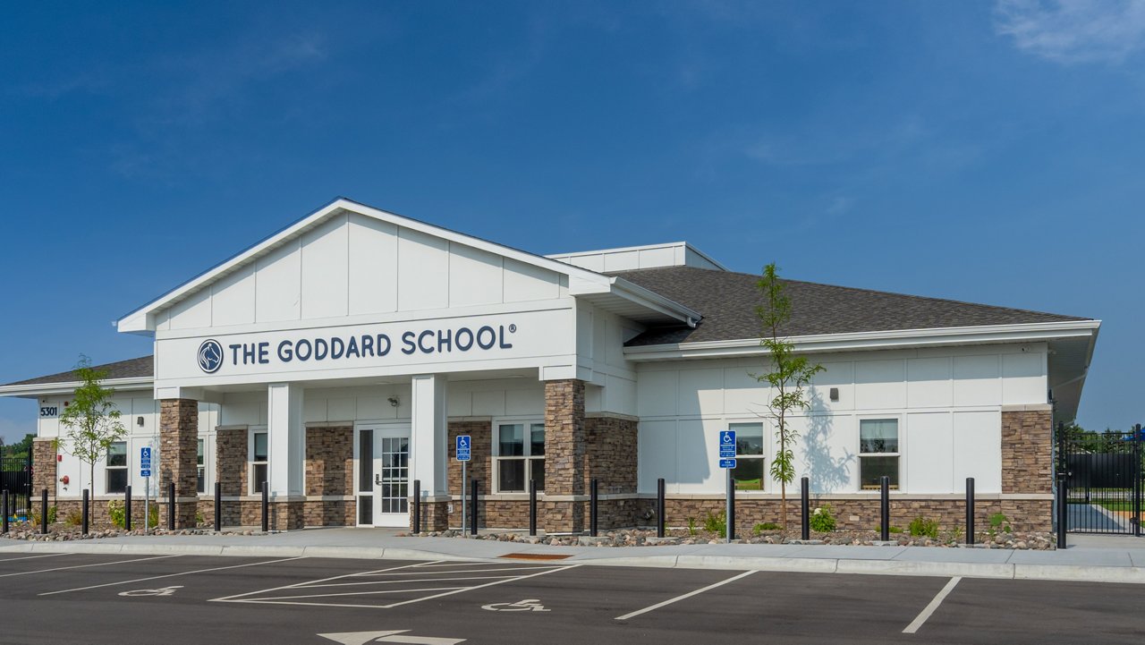 GS_PW_1003_Albertville_MN_Exterior at the Goddard School in Albertville, MN