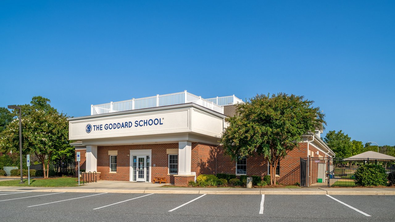 Exterior of the Goddard School in Huntersville North Carolina