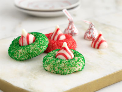 HERSHEY'S KISSES Candy Cane Flavored Mint Candy, 7 Oz Bag