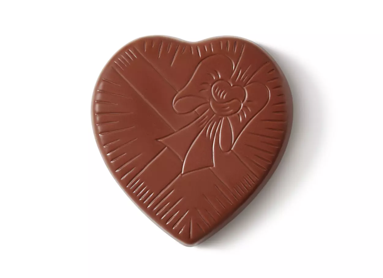 REESE'S Milk Chocolate Peanut Butter Heart, 5 oz box - Out of Package