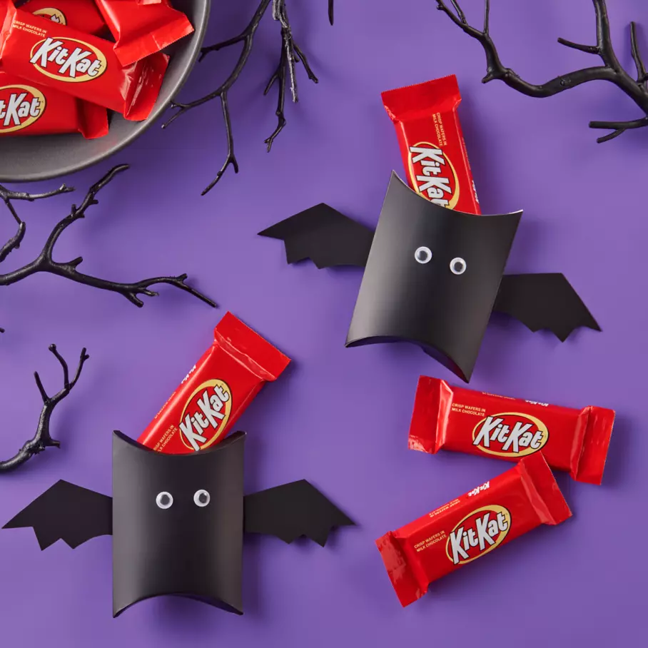 Paper bats filled with kit kat milk chocolate snack size candy bars