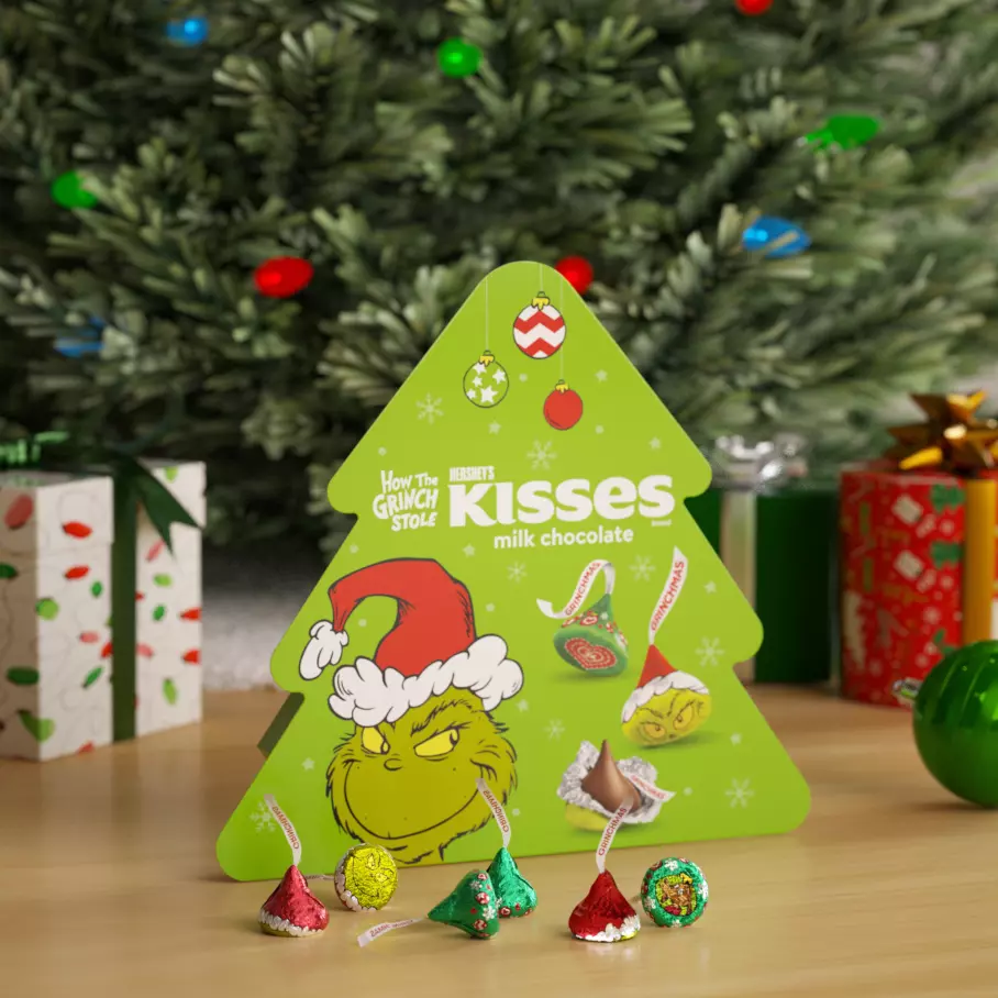 HERSHEY'S KISSES Milk Chocolates with Grinch® Foils, 6.5 oz gift box - In Front of Christmas Tree