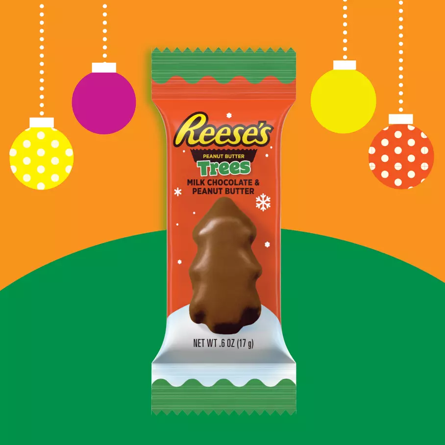REESE'S Milk Chocolate Peanut Butter Snack Size Trees, 28.8 oz gift box - Out of Package