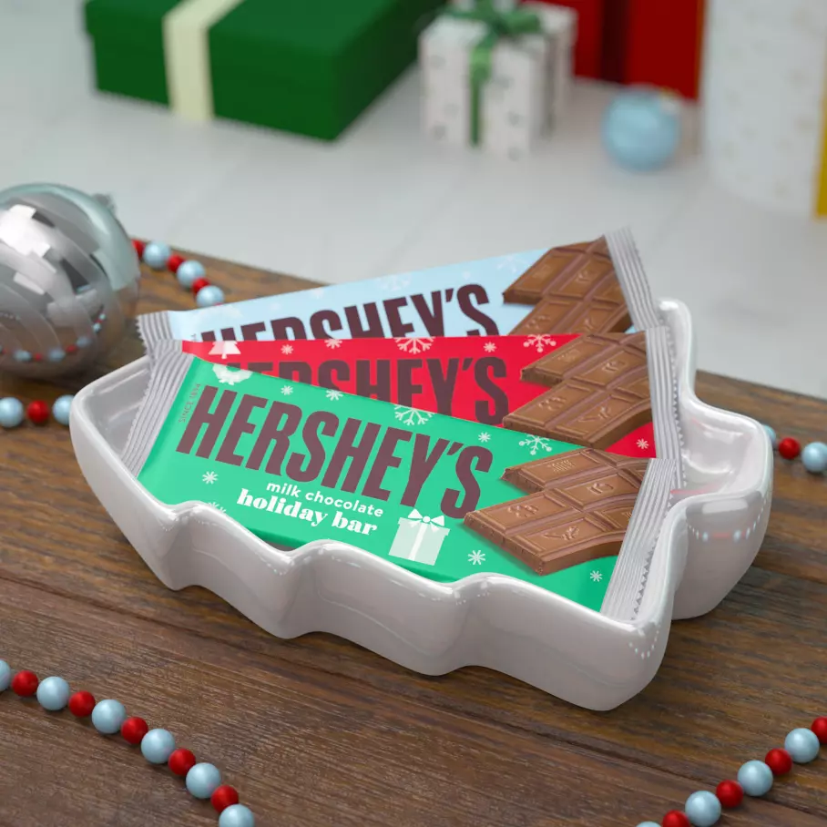 HERSHEY'S Milk Chocolate Holiday Candy Bars inside festive dish