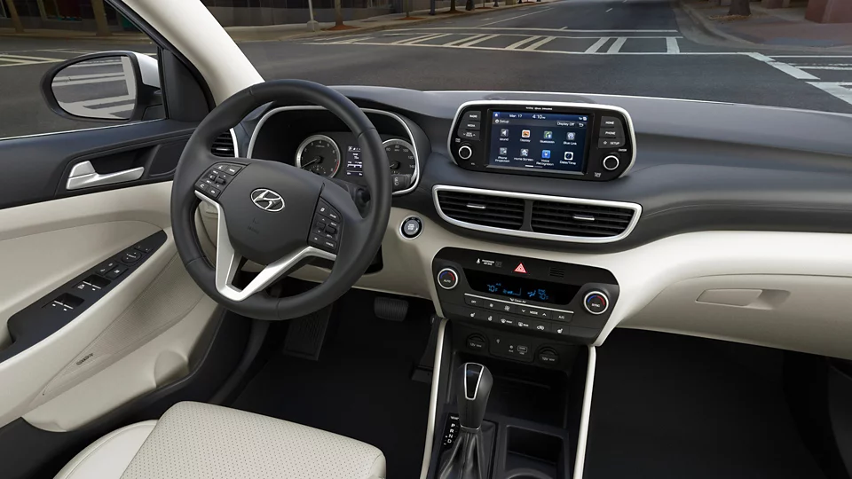 360 Interior Image of the 2021 TUCSON Limited in Beige
