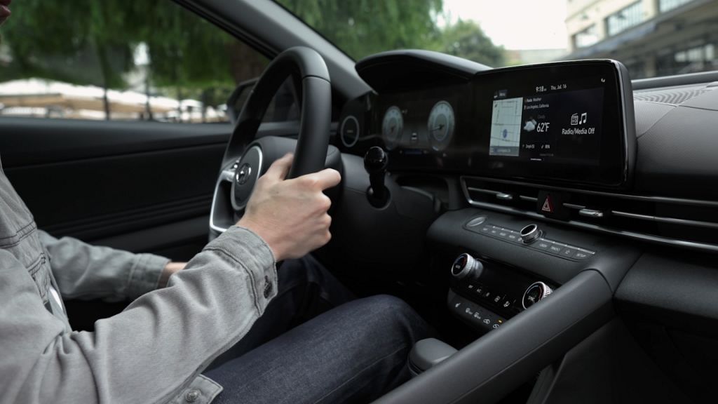 Hyundai Elantra Interior touchscreen