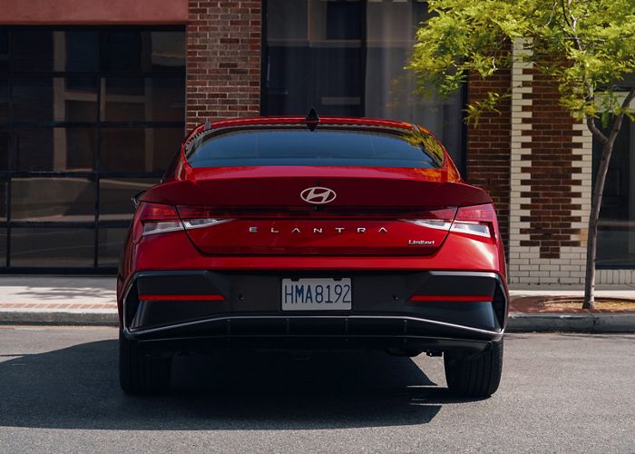 2024 Hyundai Elantra Features & Specs Wallace Hyundai Fort Pierce, FL