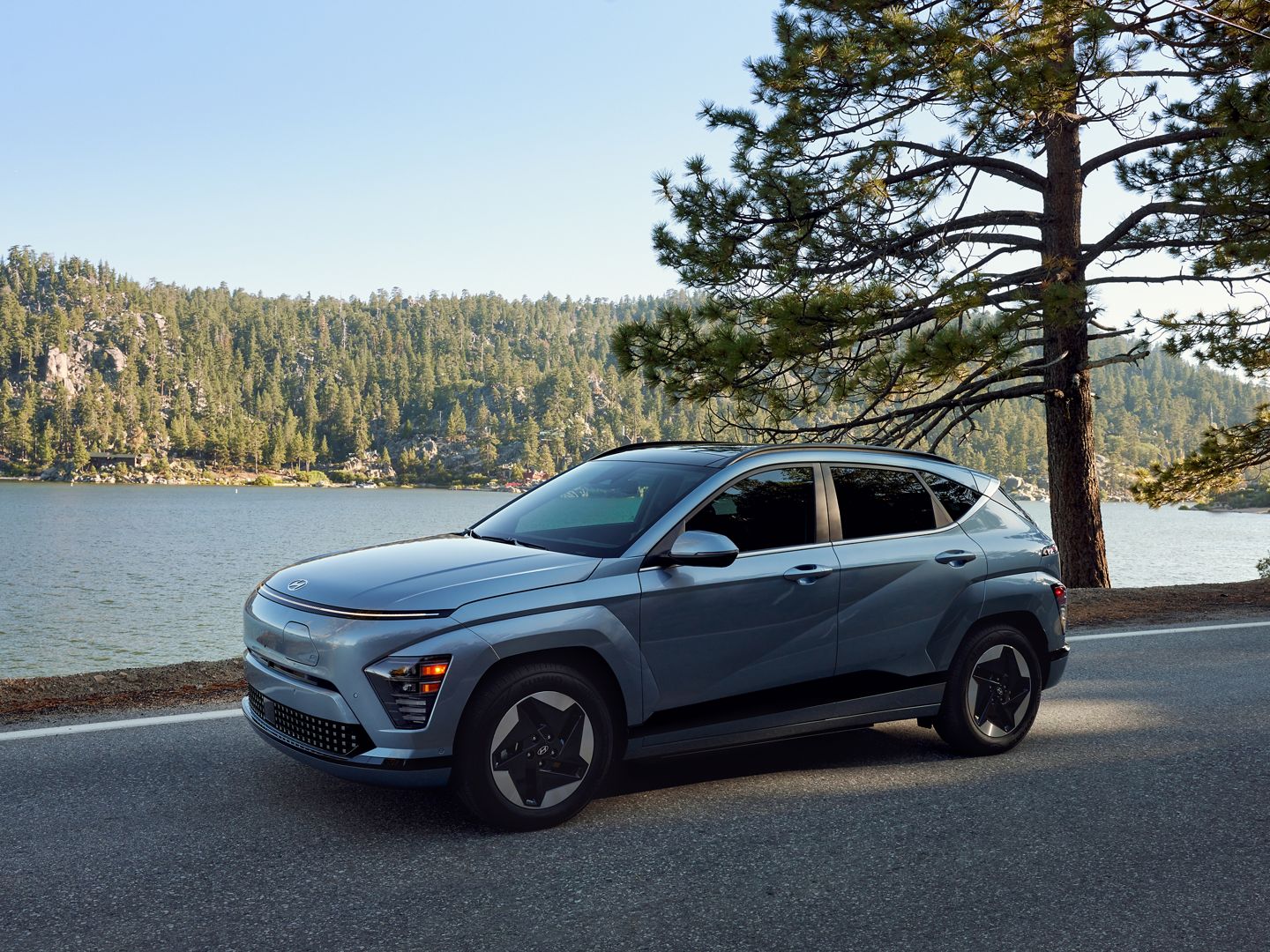 2024 Kona Electric side 3/4 view