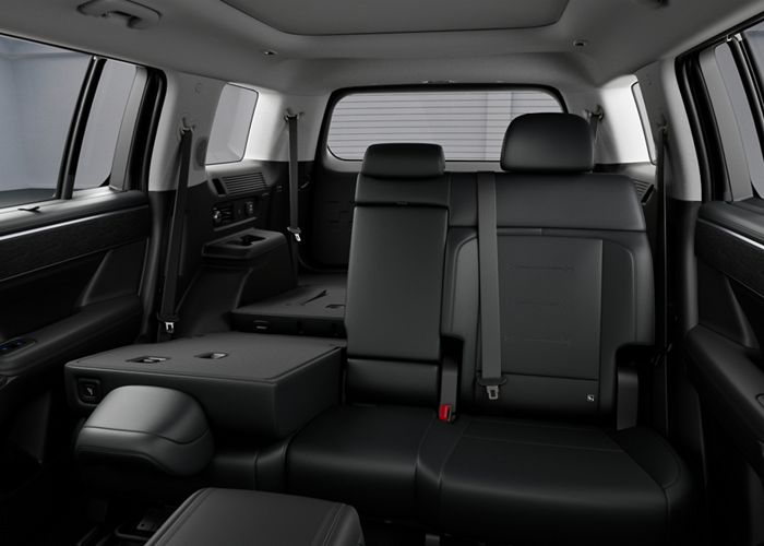 Decorative illustration representing premium cabin refinement for the Limited trim