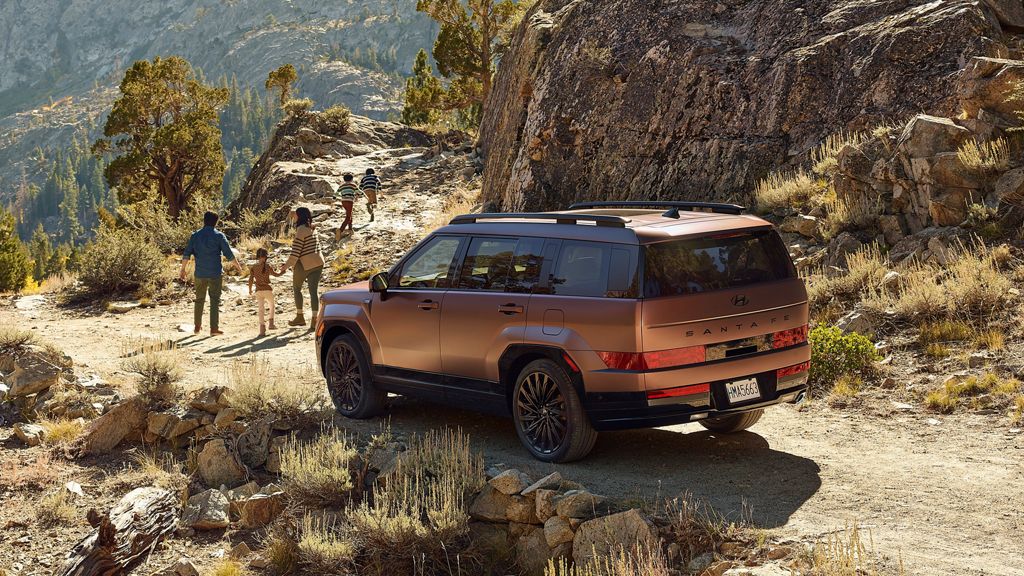 Calendar and truck representing the best time to buy a truck