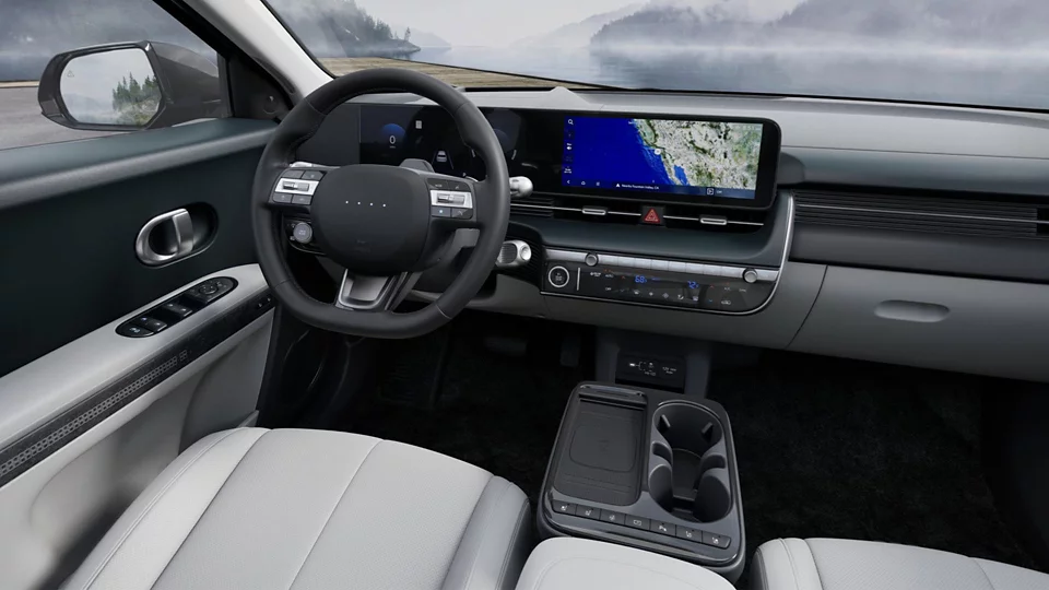 360 Interior Image of the 2025 IONIQ 5 Limited in Dark Green