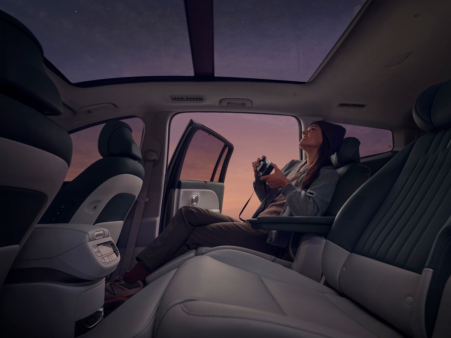 2025-ioniq-9-0012-reveal:4-3?wid=800&hei