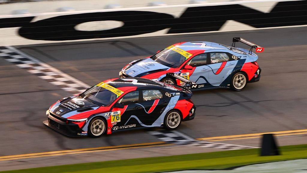 Hyundai scores first win at Daytona in dramatic 1-2 finish.