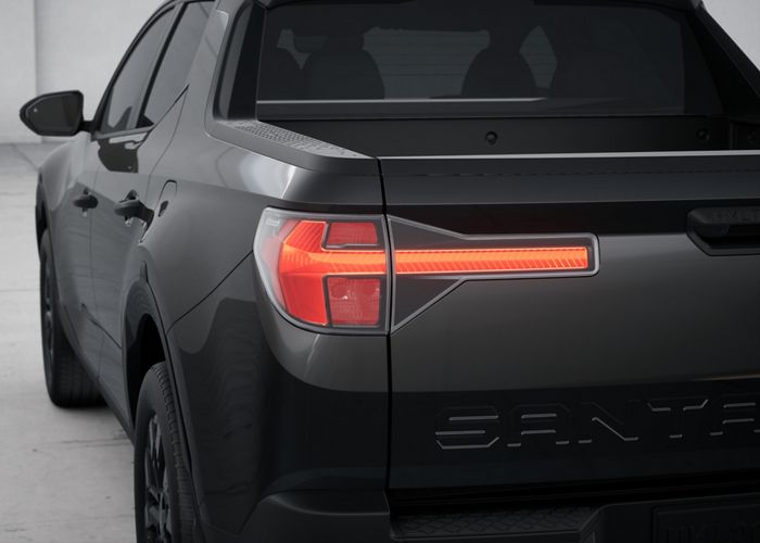 2026 Hyundai Santa Cruz SE starting at $33,090