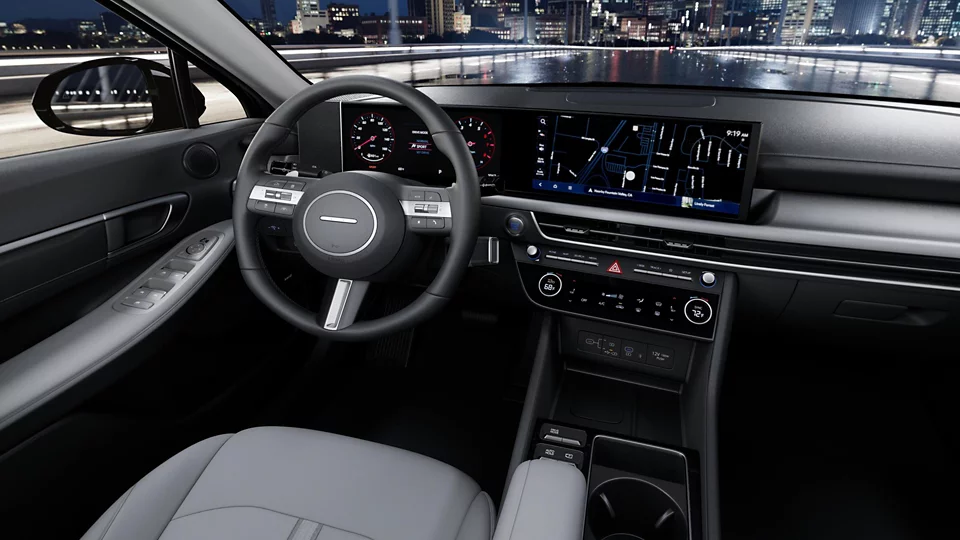 360 Interior Image of the 2025 SONATA  SEL Convenience in Gray