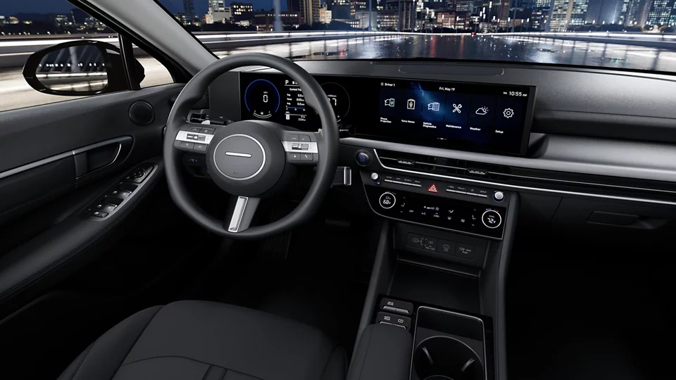 360 Interior Image of the 2025 SONATA SEL in Black