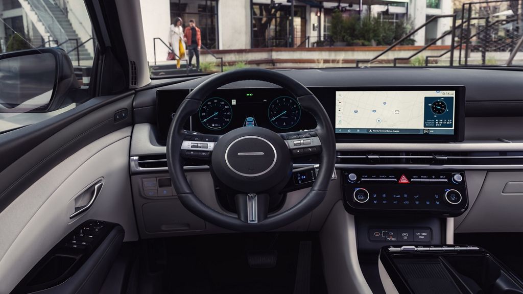 technology and avaialble features in the new hyundai suvs at empire hyundai of new rochelle